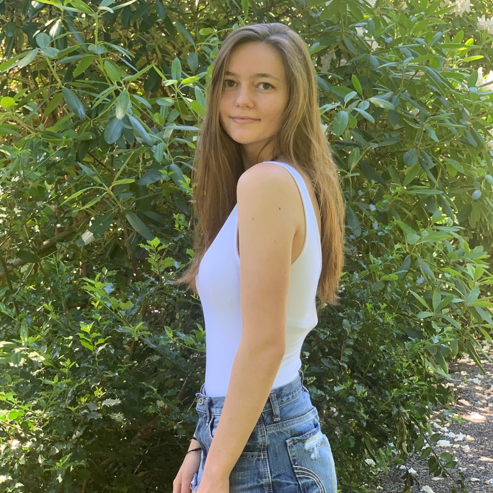Meet your Posher, Lily
